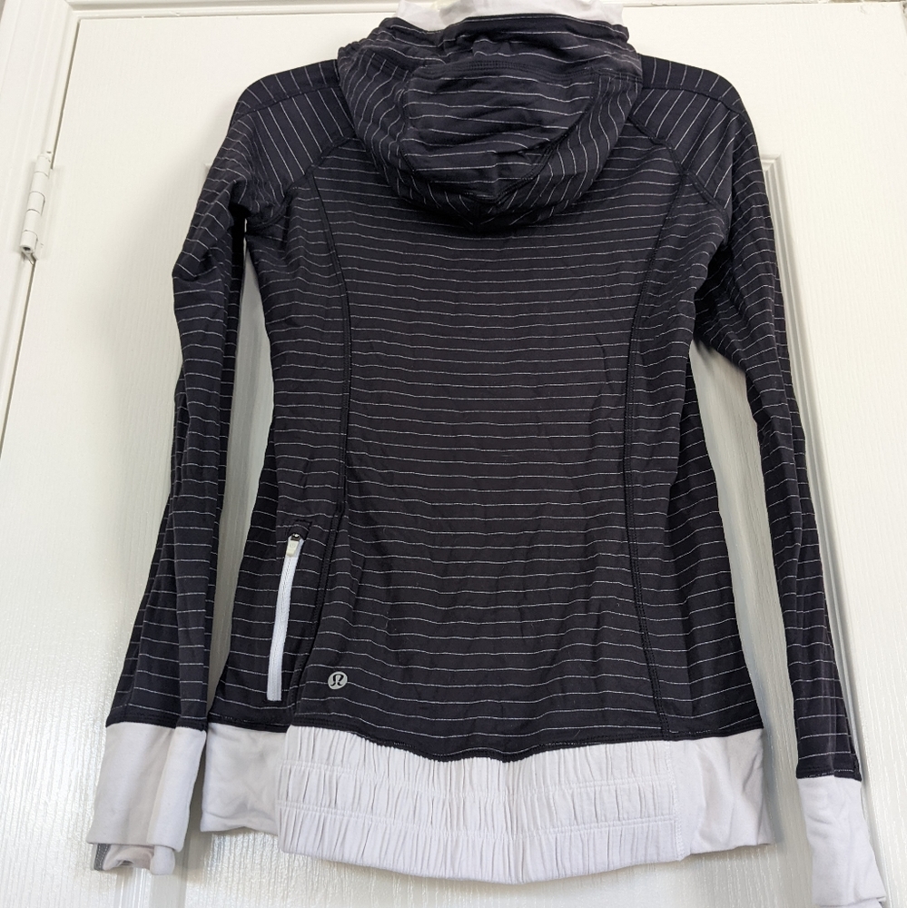 Lululemon Rulu pullover - Picture 4 of 12